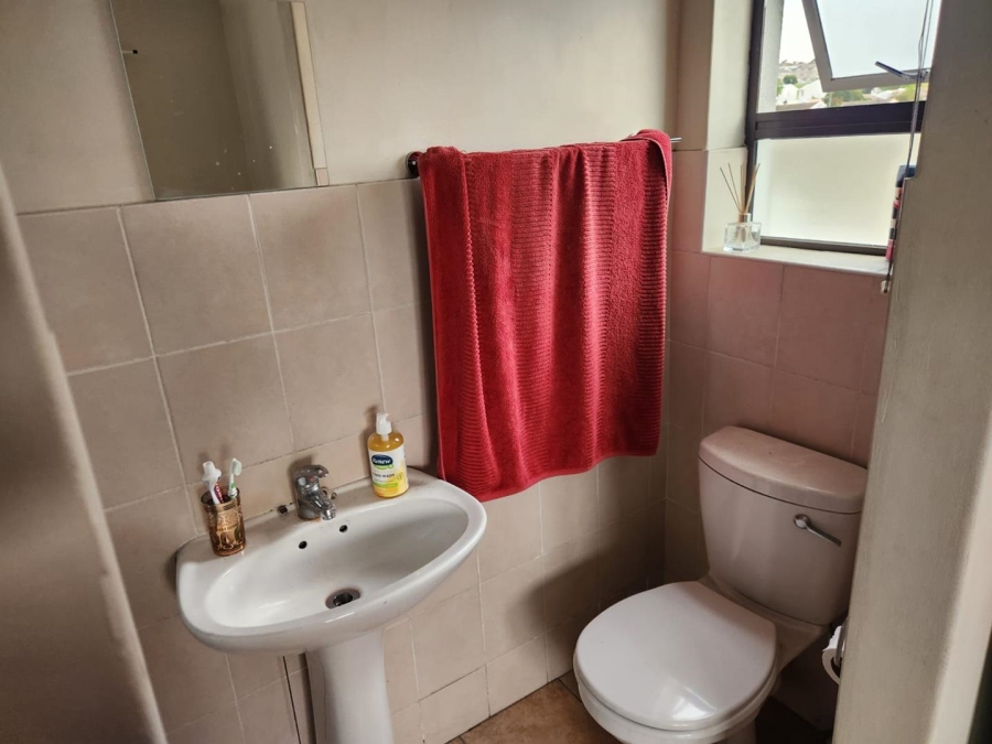 2 Bedroom Property for Sale in Brackenfell Central Western Cape